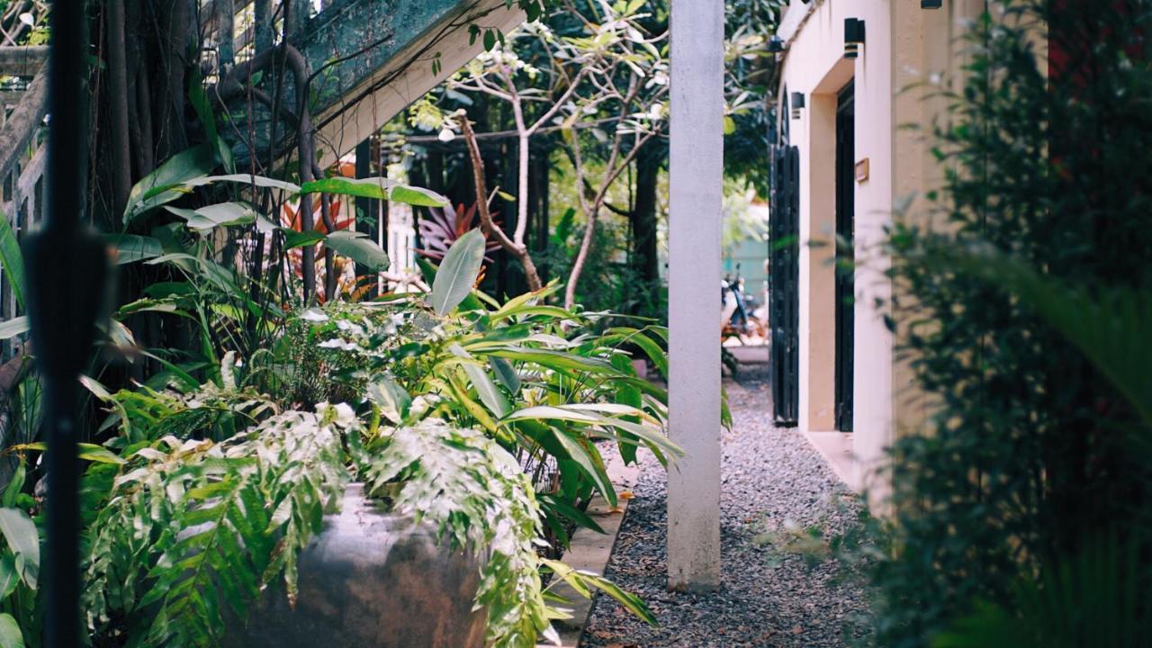 Monkey Republic Kampot Hotel Exterior foto
