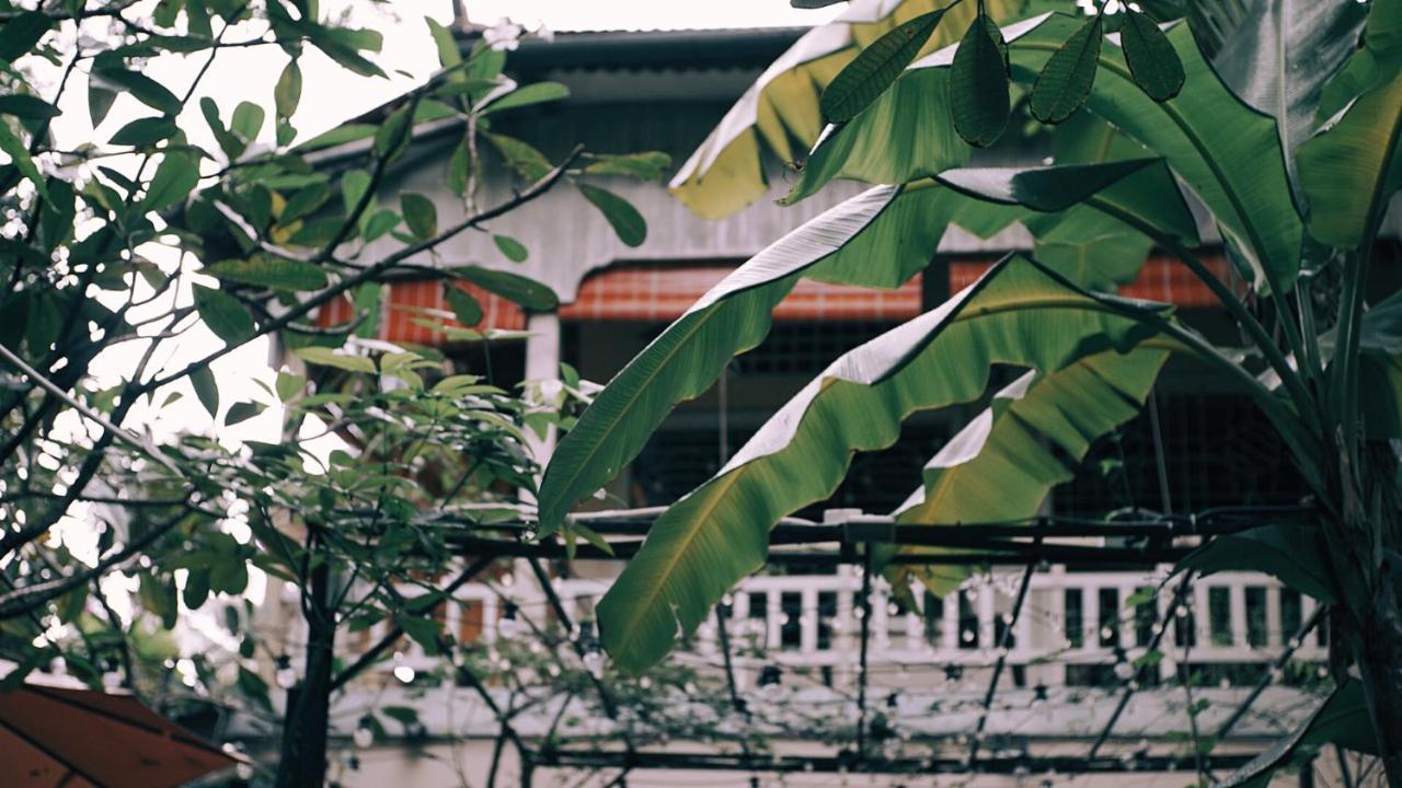 Monkey Republic Kampot Hotel Exterior foto